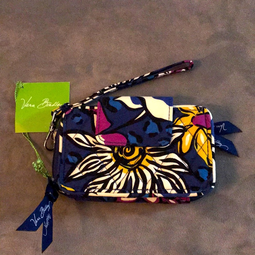 Vera Bradley wristlet in African Violet NWT